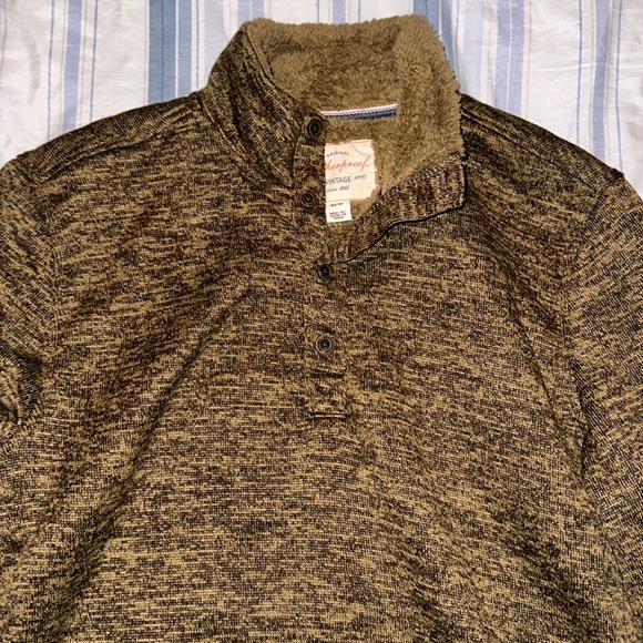 New w/o tags pullover - Picture 1 of 4